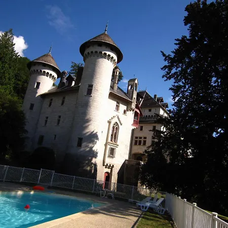 Ferienhaus Cosy Castle With Swimming Pool