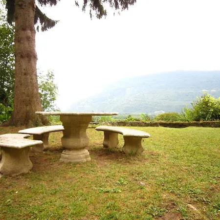 Cosy Castle With Swimming Pool Ferienhaus *