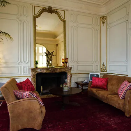 Ferienhaus Cosy Castle With Swimming Pool