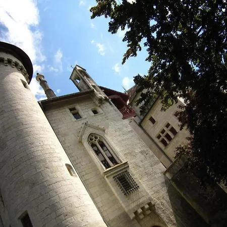 Ferienhaus Cosy Castle With Swimming Pool